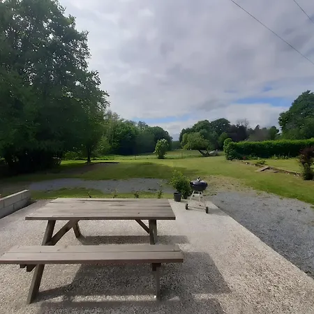 La Grange Aux Oiseaux بيت ضيافة