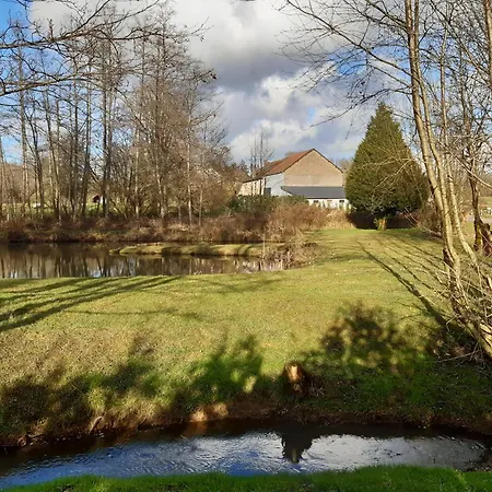 بيت ضيافة La Grange Aux Oiseaux Neuville-lez-Beaulieu